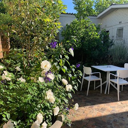 Courtyard Studio Lights And Wi Fi During Load Shedding Stellenbosch Zewnętrze zdjęcie